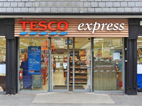 sunday opening times for tesco